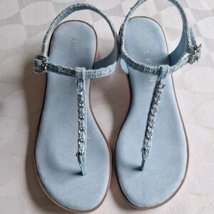 ANNE KLEIN SANDALS. Brand New. SIZE 7/1/2.